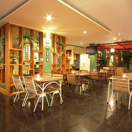 Spazzio Bali Hotel Kuta Lombok Exterior foto