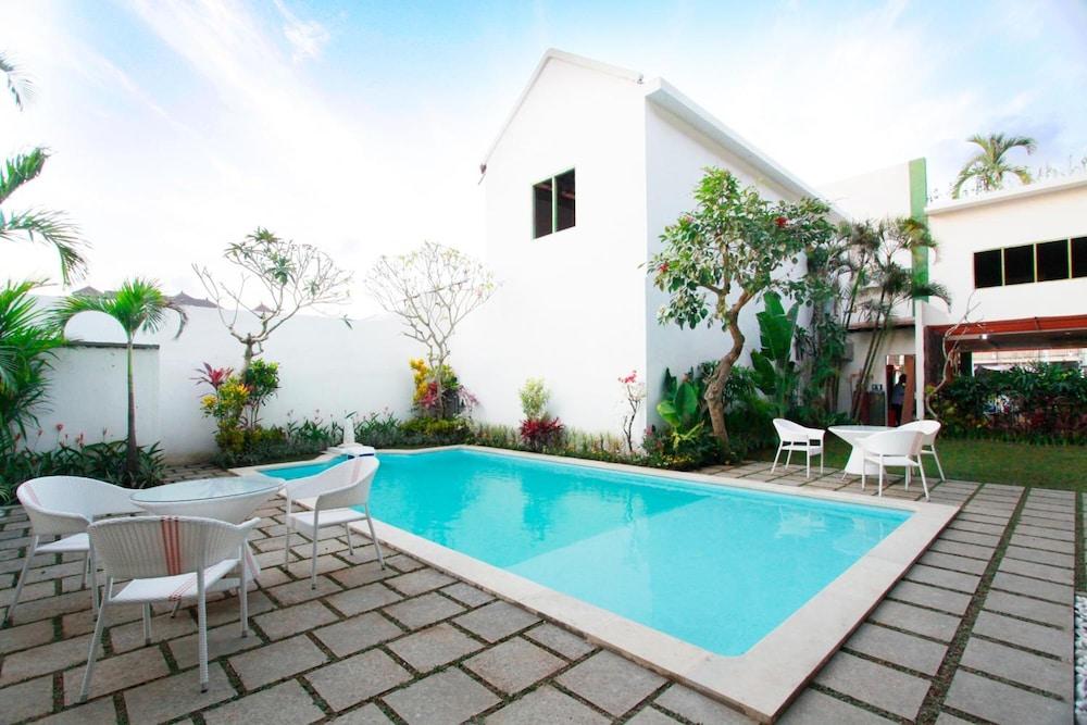 Spazzio Bali Hotel Kuta Lombok Exterior foto