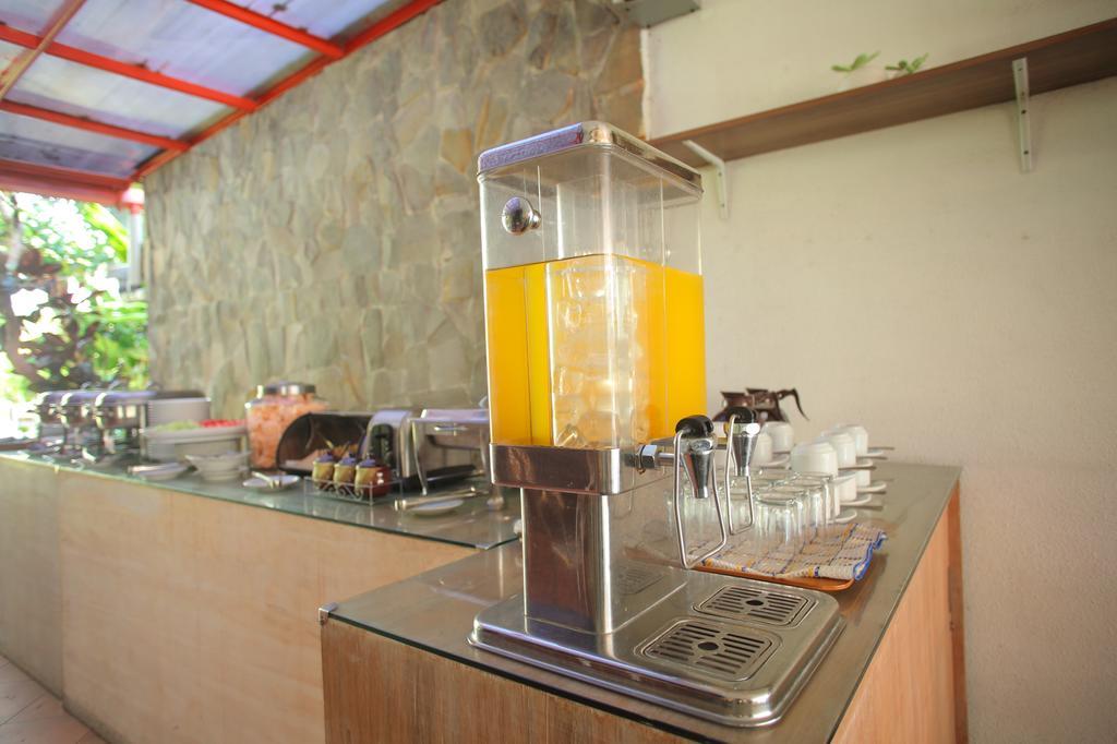 Spazzio Bali Hotel Kuta Lombok Exterior foto